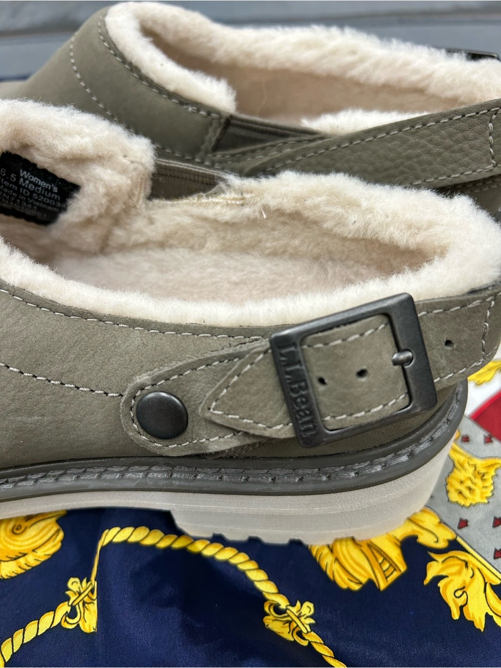 L.L.Bean - Picture 7 of 8